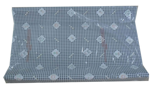 寶貝兒女黑白格子尿布臺(tái)