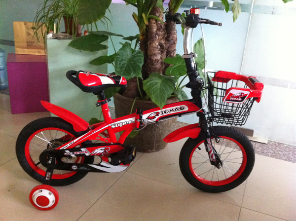 機(jī)器貓騎士自行車