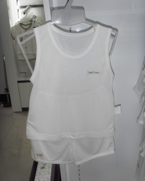 娃愛的蓓蓓麻賽爾汗布白色無袖套裝