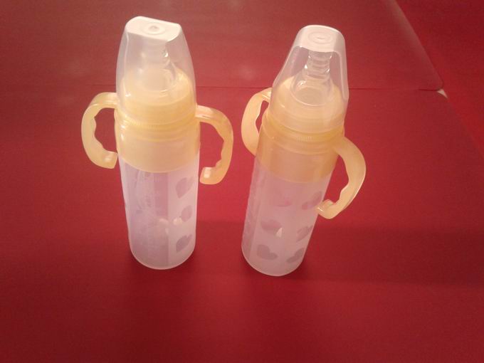 鑫恩成210ML標(biāo)口直身奶瓶