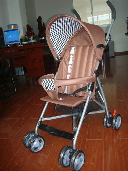 凱貝兒咖啡色實(shí)用型舒適嬰兒車