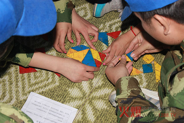 火爆網(wǎng)絡(luò)新鄭拓展培訓(xùn)