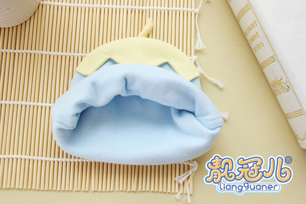 靚冠兒嬰幼兒草莓帽子細(xì)節(jié)展示