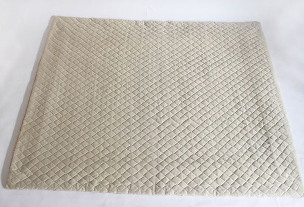 寶巢母嬰帶絨防輻射絨毯背面