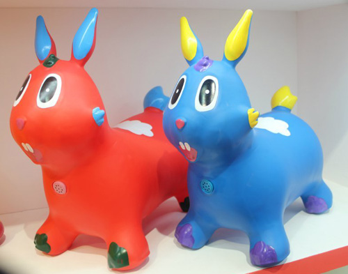 哈哈球彩繪音樂(lè)兔充氣玩具