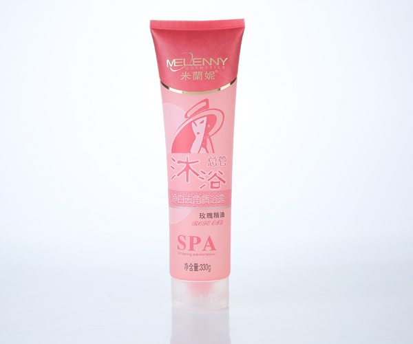 米蘭妮沐浴總管凈白去角質(zhì)浴露玫瑰精油SPA .jpg 米蘭妮沐浴總管凈白去角質(zhì)浴露玫瑰精油SPA .jpg