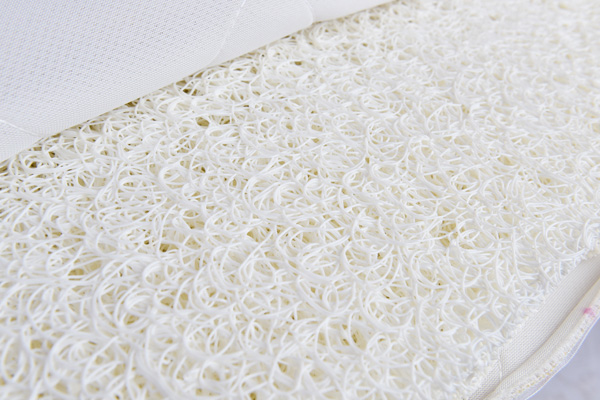 芬可嬰童床墊 海綿寶寶圖案 材質(zhì)細(xì)節(jié)