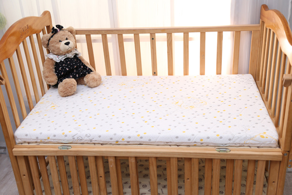 芬可嬰童床墊 海綿寶寶圖案 效果圖
