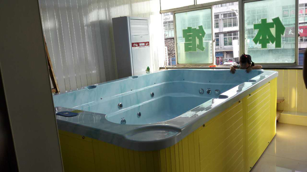 童伴麗嬰游泳池實物圖