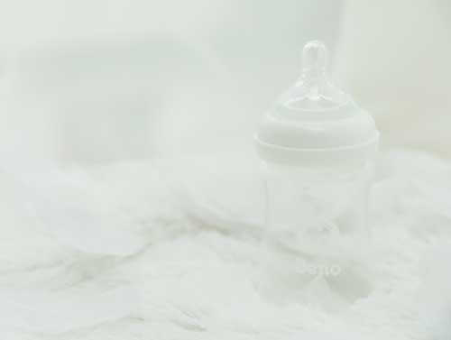 貝諾玻璃奶瓶經(jīng)典白260ml.jpg 貝諾玻璃奶瓶經(jīng)典白260ml.jpg