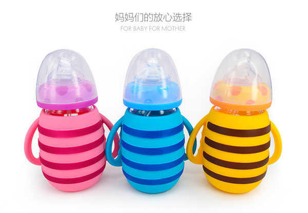 樂(lè)迪小蜜蜂硅膠套玻璃奶瓶產(chǎn)品展示.jpg