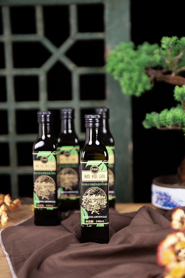 嬰捷康橄欖油.jpg 嬰捷康橄欖油.jpg