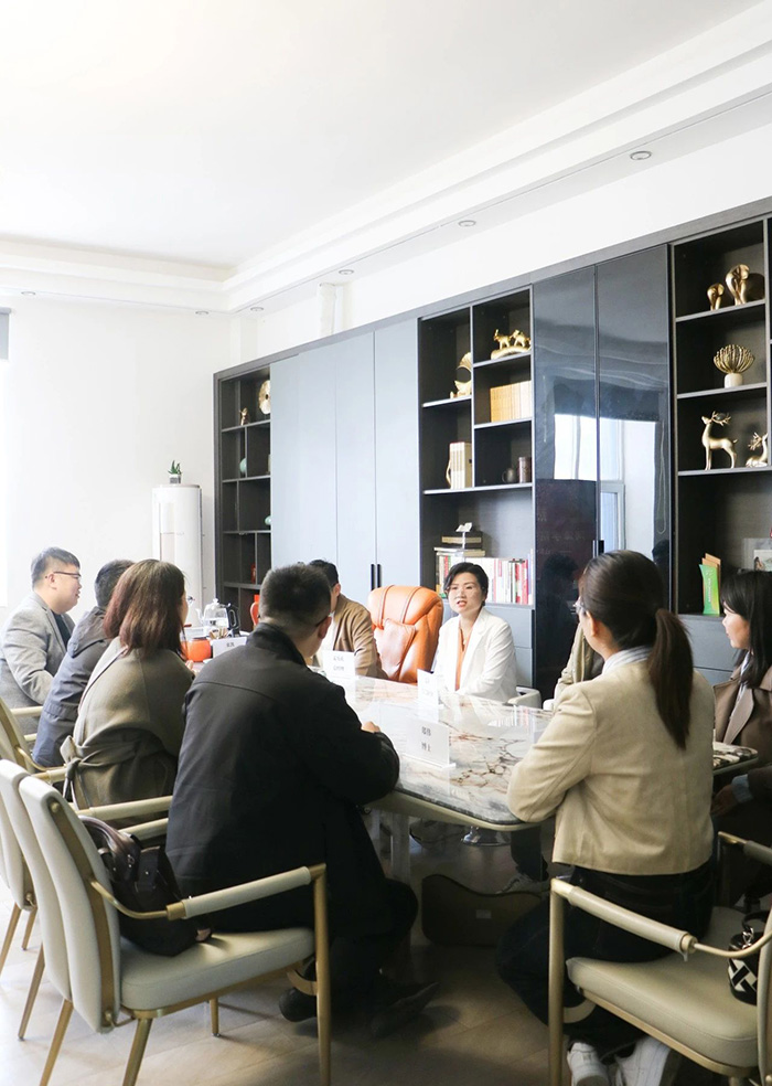 菏澤學院藥學院領導蒞臨中舜生物考察指導2.jpg 菏澤學院藥學院領導蒞臨中舜生物考察指導2.jpg