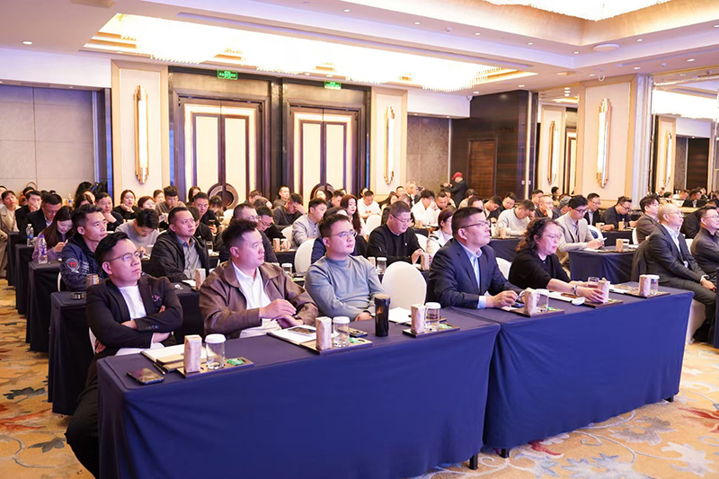 益荃康1+小荃膳特醫(yī)全營養(yǎng)新品發(fā)布會(huì)2.jpg 益荃康1+小荃膳特醫(yī)全營養(yǎng)新品發(fā)布會(huì)2.jpg