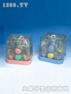 多樂(lè)寶兩款塑盒嬰幼用品