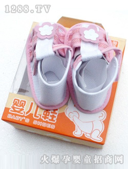 ��֮���tɫ�냺Ь