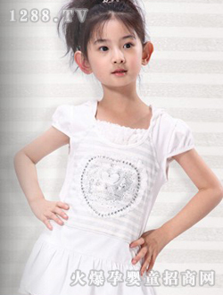 ��������r���n���ɫ����