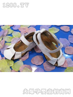 �Ϙ�(l��)��ͯЬ�����L(f��ng)���ɫ��Ь