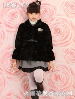 ��ɫ����ë�q����