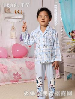 ��¶�����{ɫ��ͯ˯��