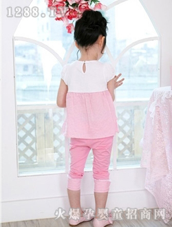 С�ɘ��۰�ɫ����