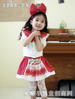 С�ɘ��۰�ɫ���b